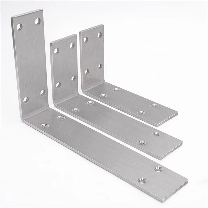 Потовщений металевий кронштейн